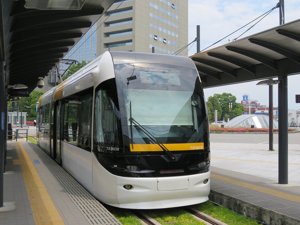 Toyama tram